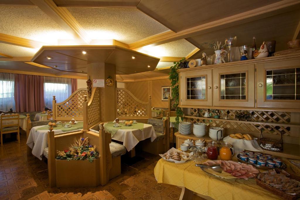 Albergo Bellaria カラーノ エクステリア 写真