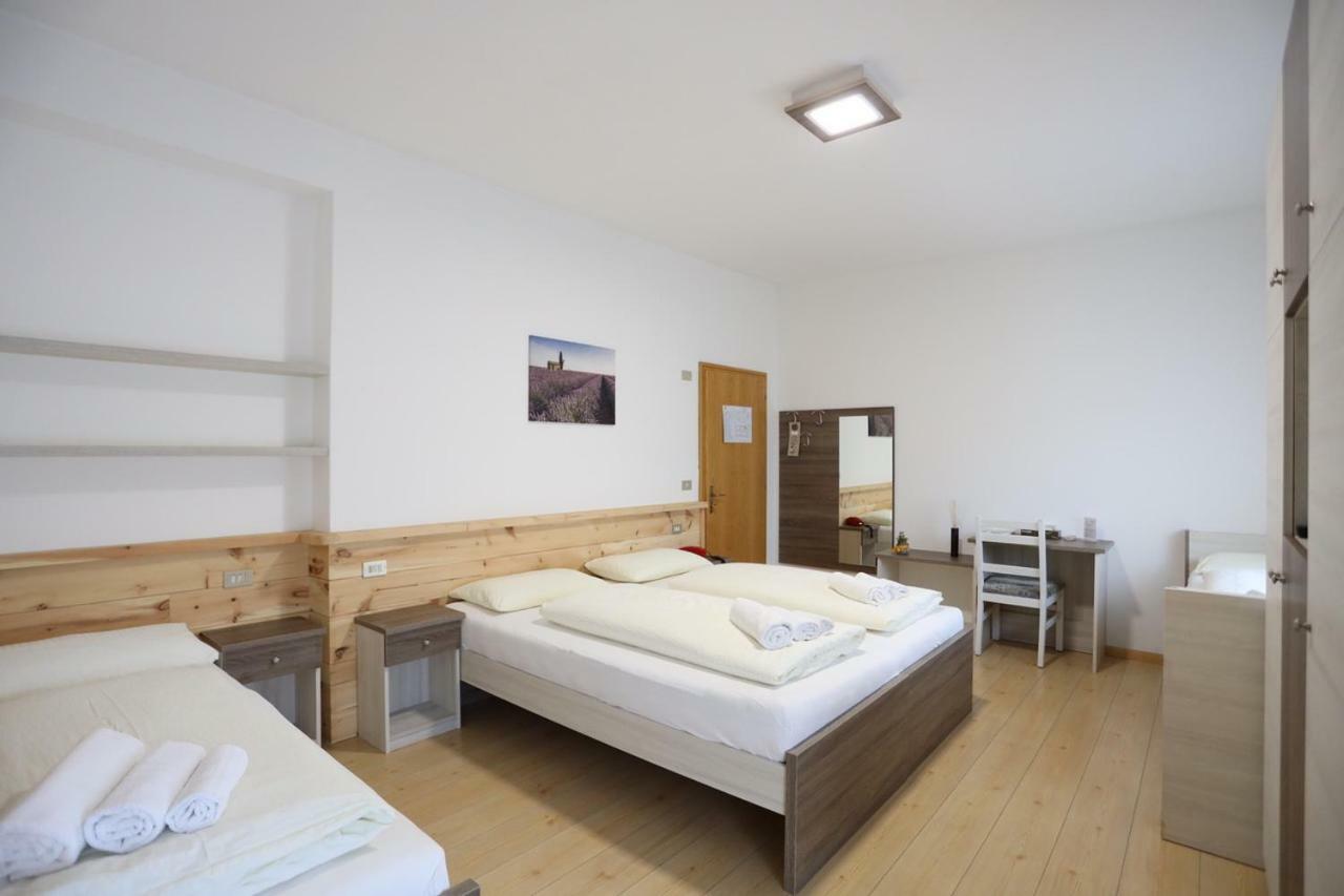 Albergo Bellaria カラーノ エクステリア 写真